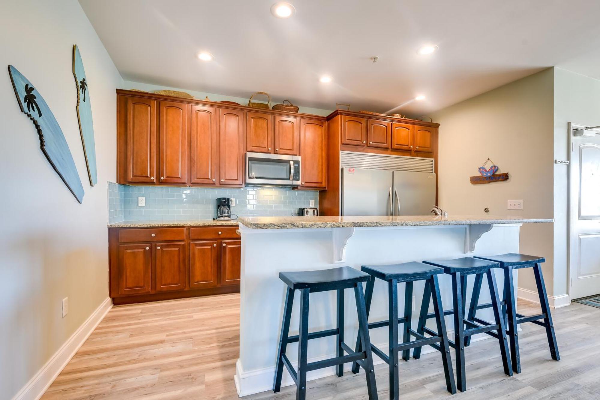 Roomy North Myrtle Beach Condo, Walk To Beach Exteriör bild