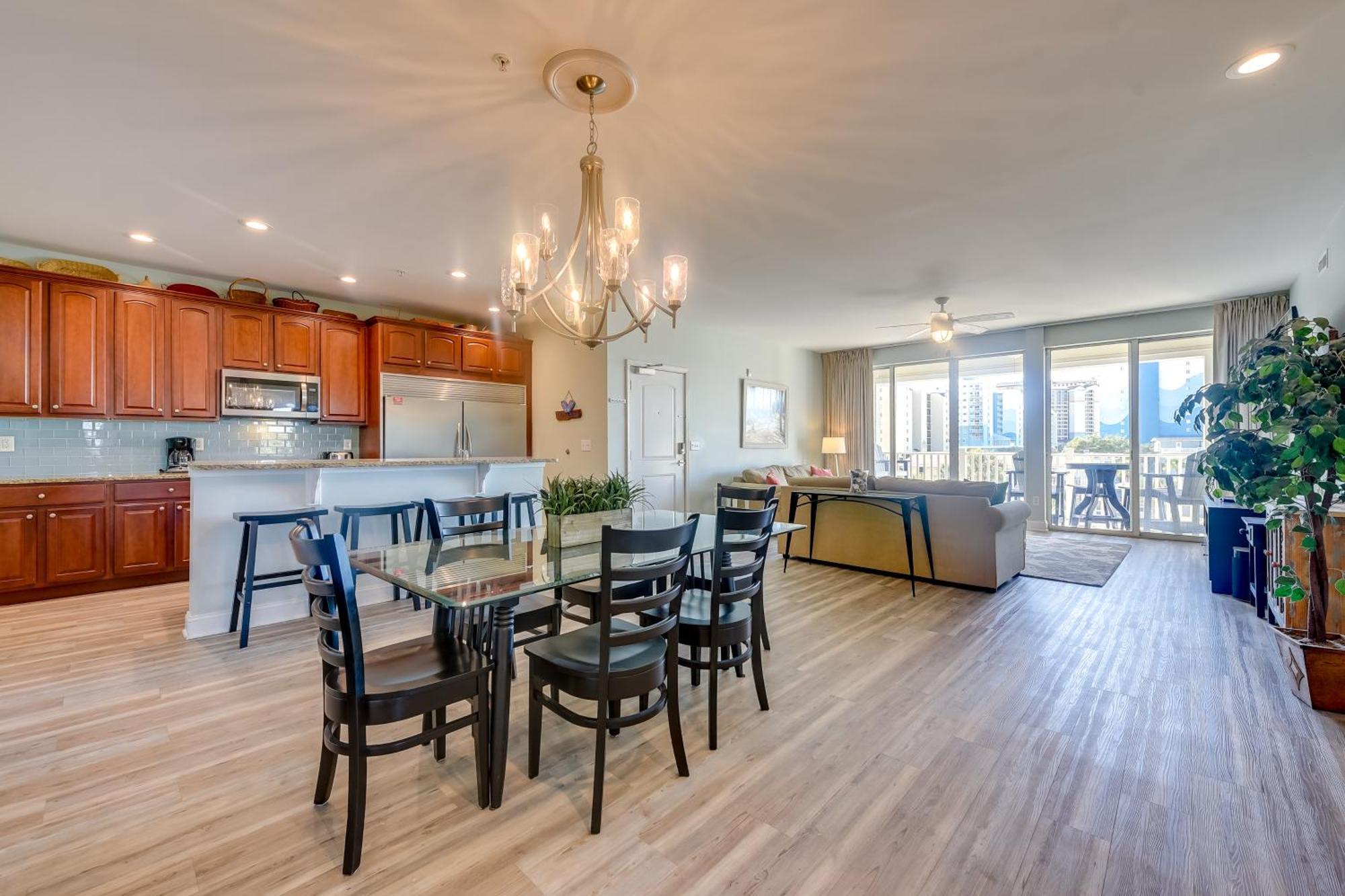 Roomy North Myrtle Beach Condo, Walk To Beach Exteriör bild
