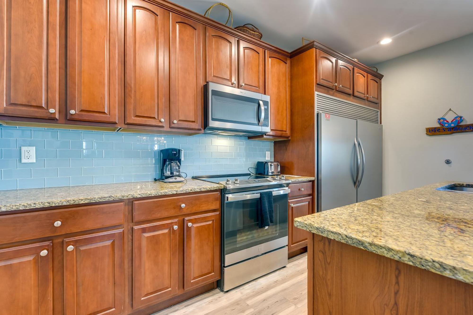 Roomy North Myrtle Beach Condo, Walk To Beach Exteriör bild